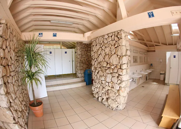 פארק נופש Bunculuka באסקה